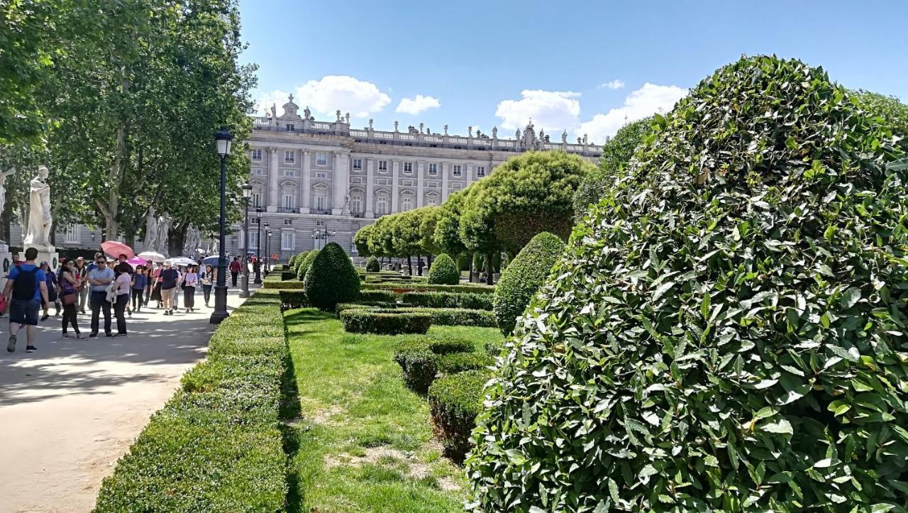 Villa "Luna De Segovia" Leganés Exteriér fotografie