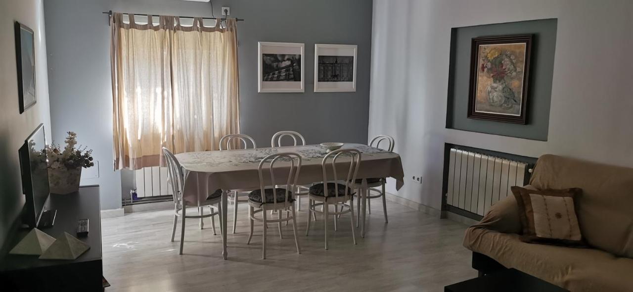 Villa "Luna De Segovia" Leganés Exteriér fotografie